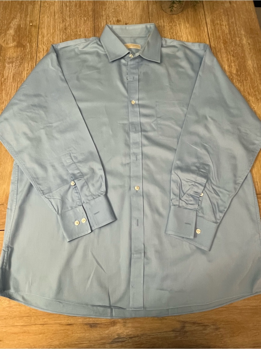 Michael Kors Men's Light Blue Dress Shirt - Classic Long-Sleeve